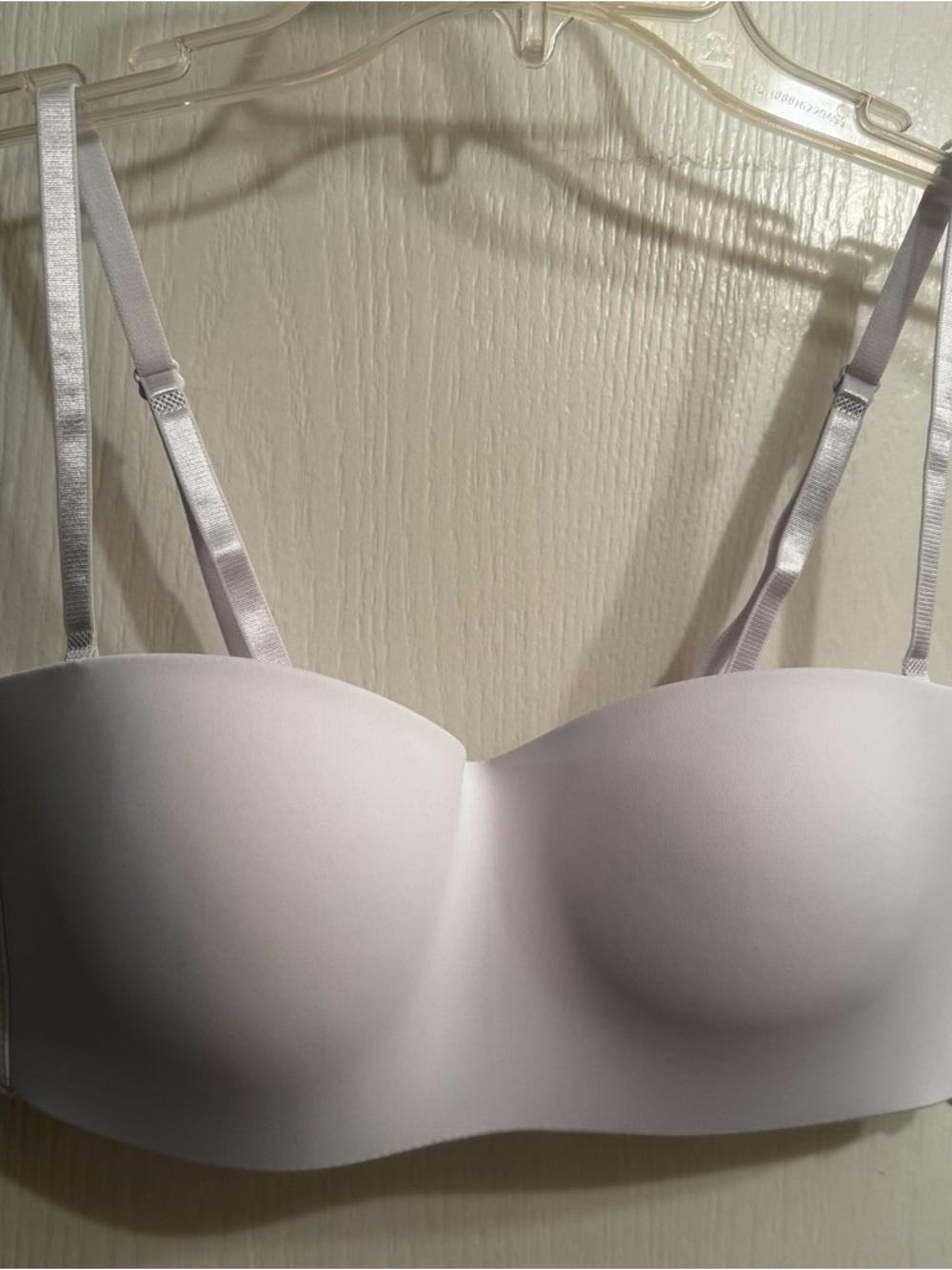 sophie b. White Convertible Smooth Strapless Wireless Bra